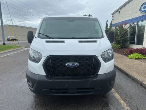 Used 2022 Ford Transit 250 Low Roof RWD image 9