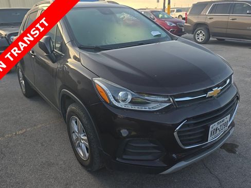 Used 2021 Chevrolet Trax LT AWD/4WD image 1