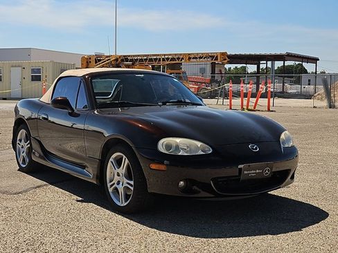 Used 2004 MAZDA MX-5 Miata LS RWD image 3