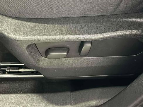 Used 2023 Buick Envision Preferred image 18