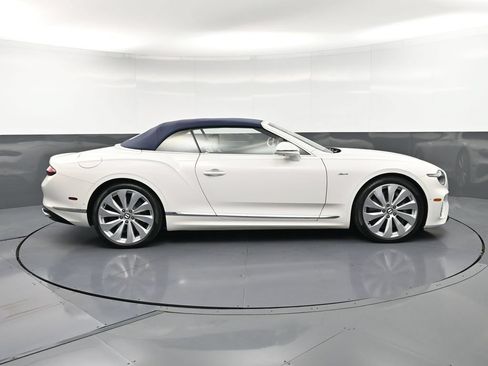 Used 2026 Bentley Continental GTC AWD/4WD image 9