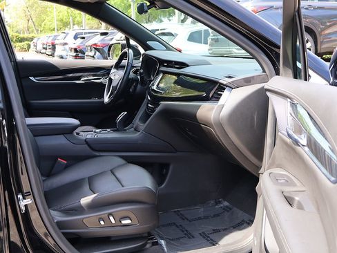 Used 2020 Cadillac XT6 Premium Luxury AWD/4WD image 28