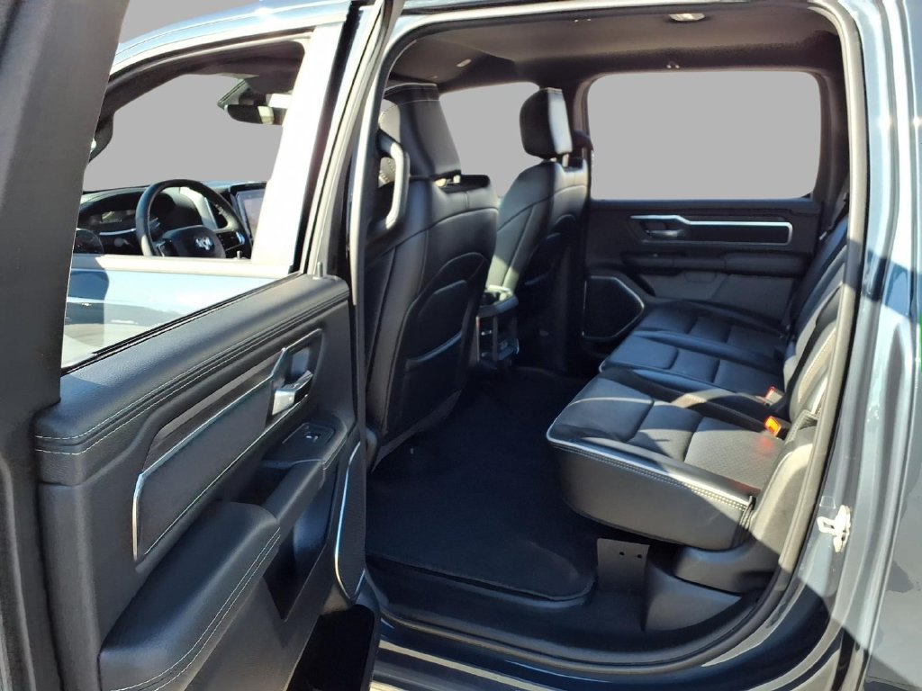 Used 2026 RAM 1500 Laramie AWD/4WD image 22
