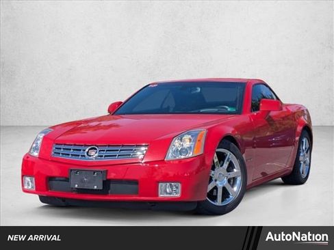 Used 2007 Cadillac XLR image 1