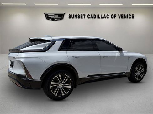 New 2026 Cadillac Lyriq Premium Luxury RWD image 3