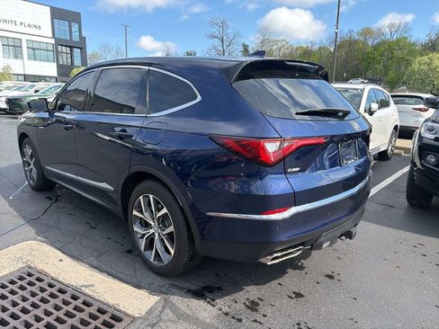 Used 2023 Acura MDX SH-AWD w/ Technology Package image 2