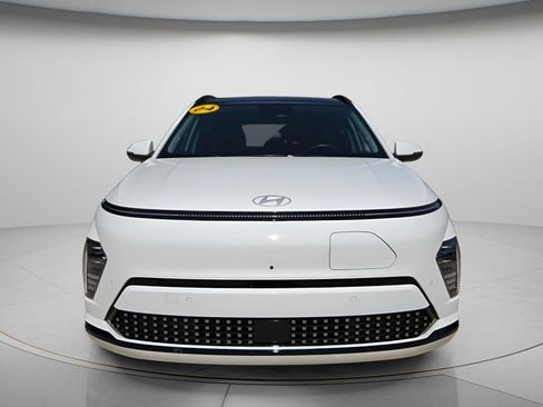 Used 2024 Hyundai Kona Limited FWD image 4