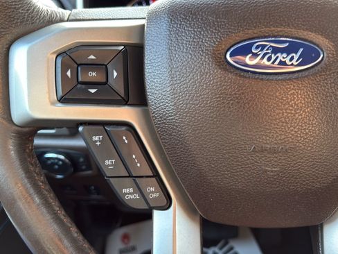 Certified 2021 Ford F250 King Ranch w/ King Ranch Ultimate Package AWD/4WD image 17