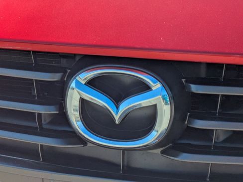 Used 2018 MAZDA MAZDA3 Touring image 10