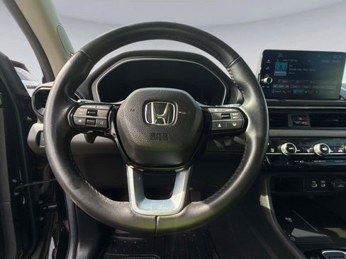 Certified 2024 Honda Pilot Touring image 29