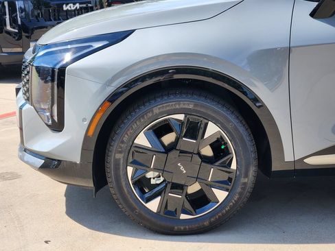 New 2026 Kia Sportage SX FWD image 7