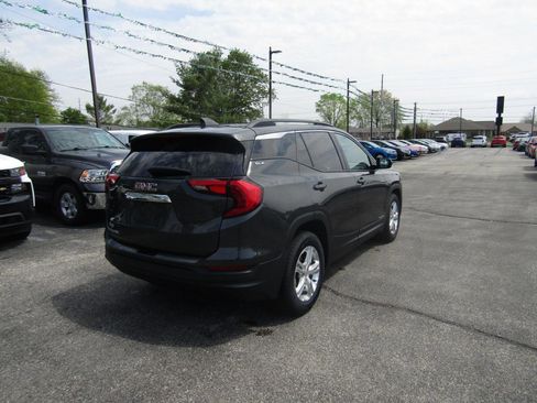 Used 2020 GMC Terrain SLE w/ Driver Convenience Package FWD image 8