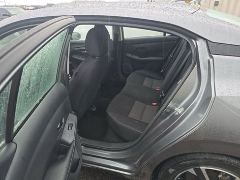 Used 2025 Nissan Sentra SV FWD image 15