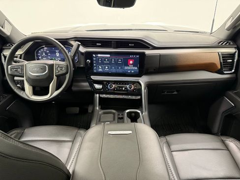 Used 2024 GMC Sierra 2500 Denali w/ Denali Reserve Package image 31