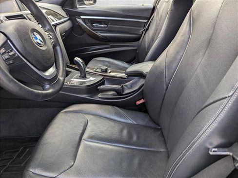 Used 2017 BMW 330i xDrive Sedan AWD/4WD image 23
