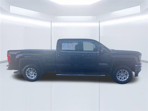 Used 2017 GMC Sierra 1500 SLE image 8