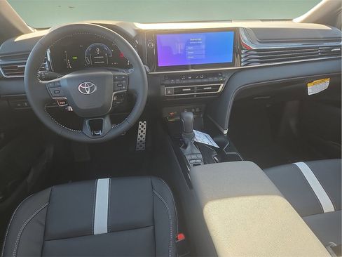New 2026 Toyota Camry SE image 15
