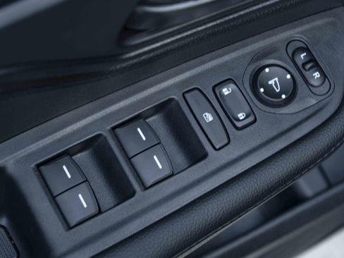 Used 2025 Honda Odyssey Sport-L image 37