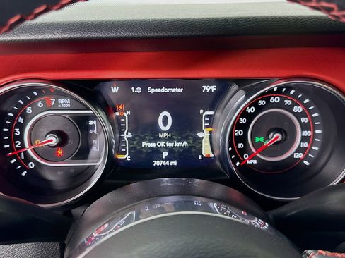 Used 2022 Jeep Gladiator Rubicon w/ LED Lighting Group AWD/4WD image 25