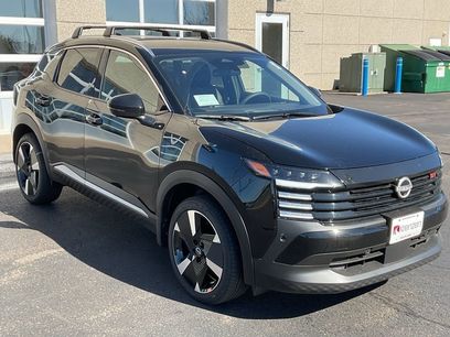 New 2026 Nissan Kicks SR w/ Cold Weather Package