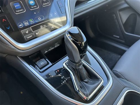 Certified 2024 Subaru Outback Onyx Edition image 18