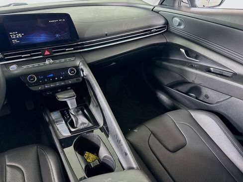 Used 2023 Hyundai Elantra Limited FWD image 22