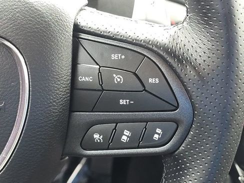 Used 2023 Dodge Durango GT image 31