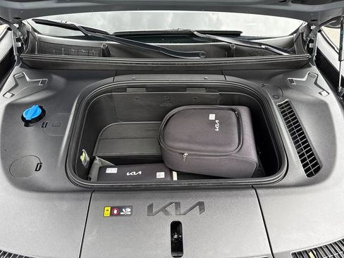 Certified 2024 Kia EV9 Land AWD/4WD image 12