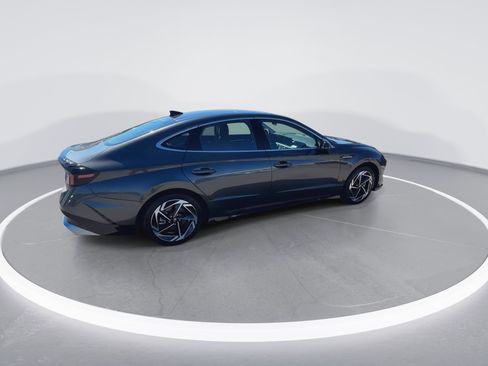 Used 2024 Hyundai Sonata SEL w/ Convenience Package image 13