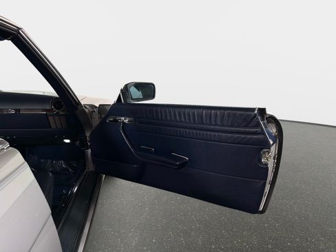 Used 1987 Mercedes-Benz 560 SL image 22
