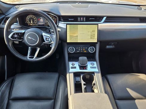 Used 2024 Jaguar F-PACE R-Dynamic S image 29