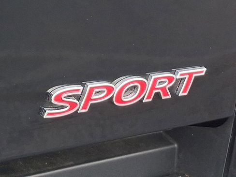 Used 2025 Honda Ridgeline Sport image 30