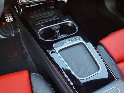 Used 2025 Mercedes-Benz CLA 250 image 7