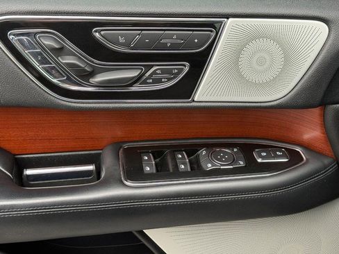 Used 2020 Lincoln Navigator L Reserve w/ Luxury Package image 33