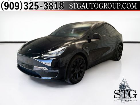 Used 2023 Tesla Model Y Long Range AWD/4WD image 1