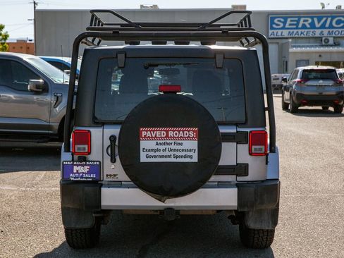 Used 2014 Jeep Wrangler Sahara w/ Connectivity Group AWD/4WD image 6