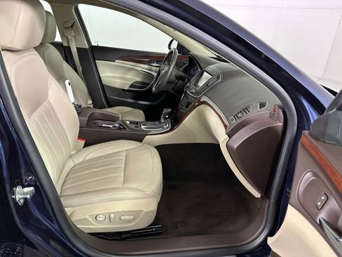 Used 2016 Buick Regal Premium w/ Driver Confidence Package #1 image 28