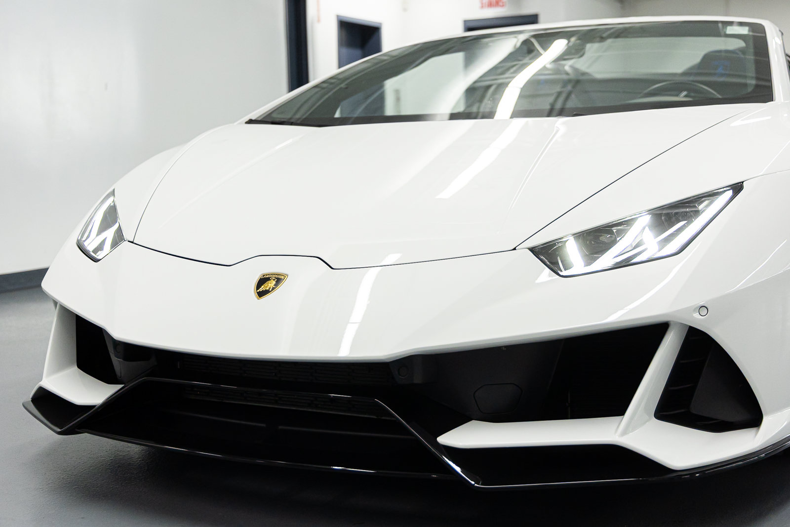 Used 2024 Lamborghini Huracan EVO AWD/4WD image 17