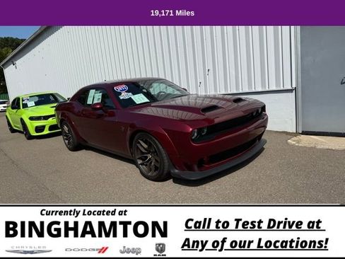 Used 2022 Dodge Challenger SRT Hellcat image 2