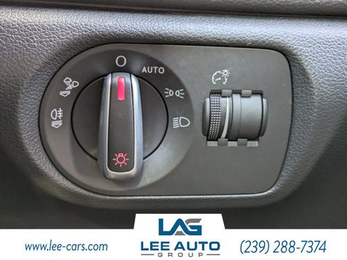 Used 2017 Audi Q3 2.0T Prestige image 21