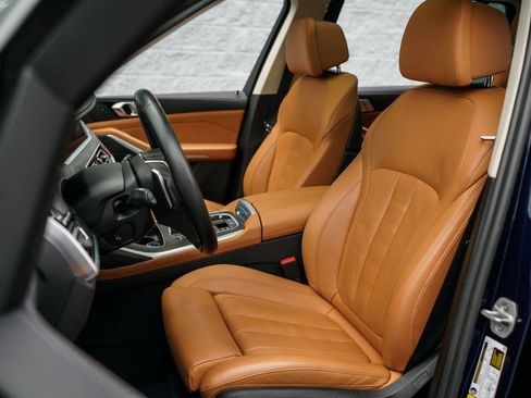 Used 2022 BMW X7 xDrive40i w/ Premium Package image 21