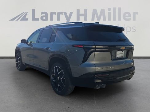 New 2026 Chevrolet Traverse High Country image 3