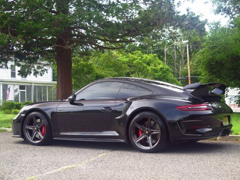 Used 2014 Porsche 911 Turbo S AWD/4WD image 4
