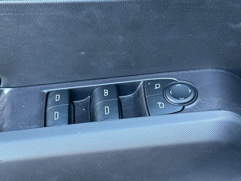 Used 2026 Chevrolet Colorado Trail Boss image 13