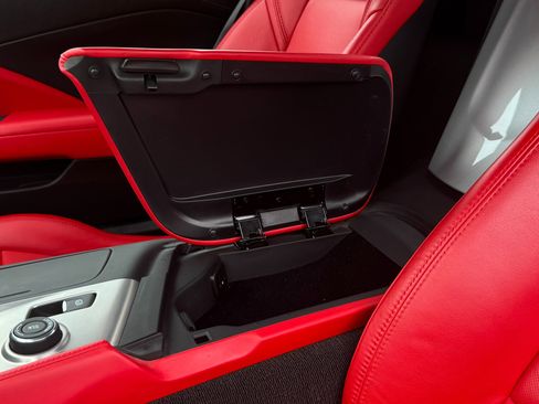 Used 2016 Chevrolet Corvette Z06 w/ 3LZ Preferred Equipment Group image 22