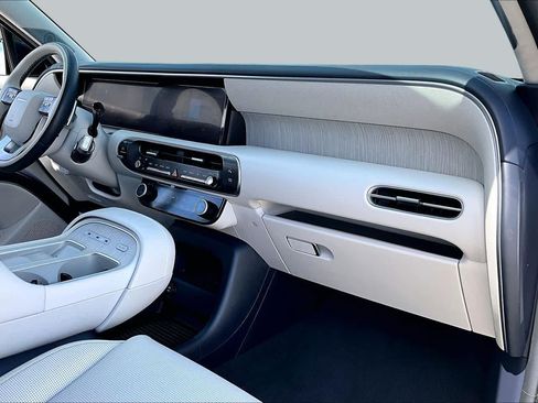 Certified 2026 Hyundai Palisade Calligraphy FWD image 35
