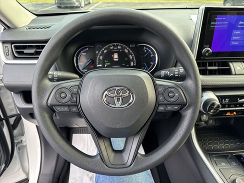 New 2025 Toyota RAV4 XLE AWD/4WD image 16