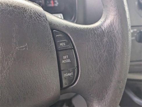 Used 2017 Ford E-350 and Econoline 350 Super Duty image 20