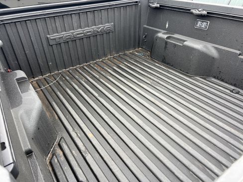 Used 2025 Toyota Tacoma SR5 image 10