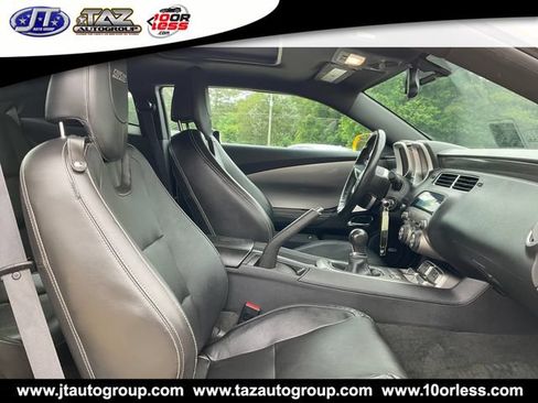 Used 2011 Chevrolet Camaro SS RWD image 12